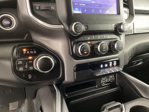 Used 2023 RAM 1500 Big Horn AWD/4WD image 34