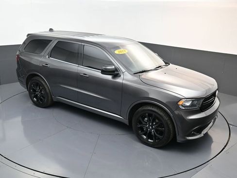 Used 2019 Dodge Durango SXT image 16