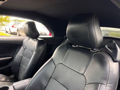 Used 2020 Ford Mustang Premium RWD image 13