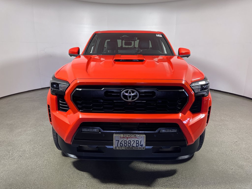 Certified 2024 Toyota Tacoma TRD Sport w/ TRD Sport Premium Package AWD/4WD image 8