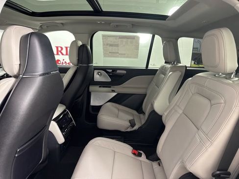 New 2025 Lincoln Aviator Reserve w/ Equipment Group 201A image 18