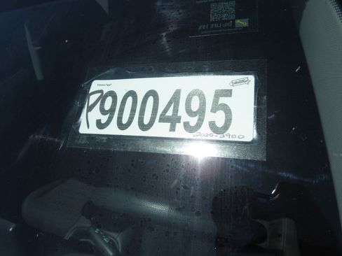 Used 2025 Honda HR-V LX image 7