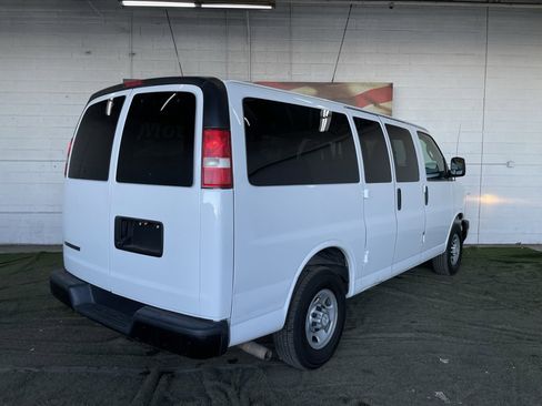 Used 2017 Chevrolet Express 2500 LS image 3