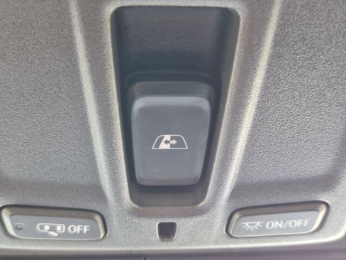 Used 2020 Chevrolet Silverado 2500 High Country w/ Technology Package image 27