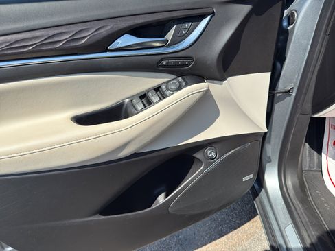 Used 2023 Buick Enclave Avenir w/ Avenir Technology Package image 12