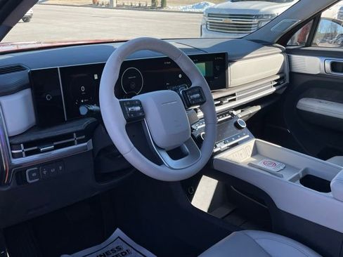 New 2025 Hyundai Santa Fe Limited FWD image 10