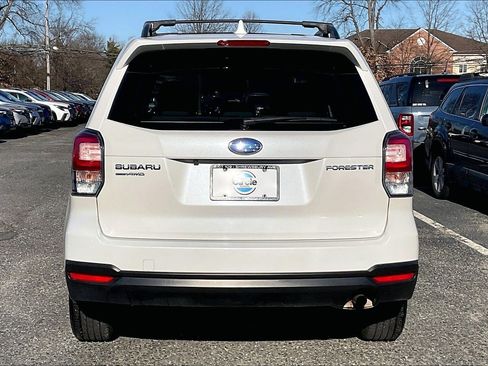 Used 2018 Subaru Forester 2.5i Premium image 4