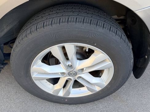 Used 2012 Nissan Rogue SV w/ Premium Pkg AWD/4WD image 8