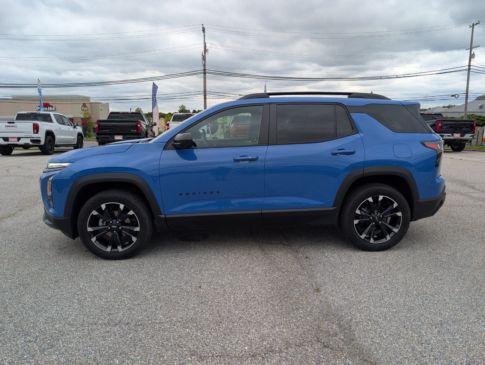 Used 2025 Chevrolet Equinox RS w/ Safety and Technology Package AWD/4WD image 6