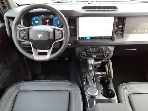 New 2026 Ford Bronco Badlands AWD/4WD image 14