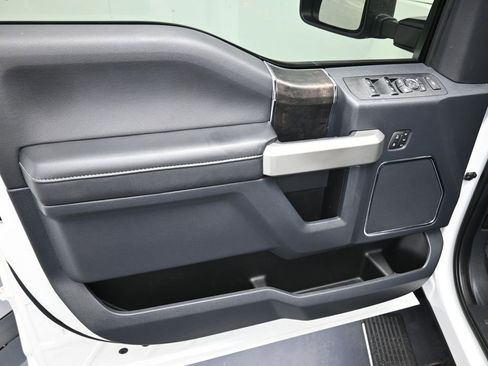 Used 2022 Ford F250 Lariat w/ Lariat Ultimate Package image 9