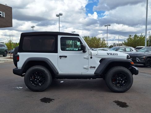 Used 2021 Jeep Wrangler Sport AWD/4WD image 2