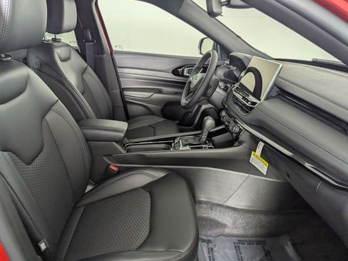 New 2026 Jeep Compass Latitude image 32