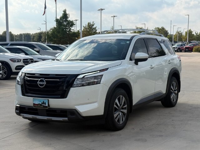 Used 2024 Nissan Pathfinder SL w/ Lighting Package (N92) AWD/4WD image 7
