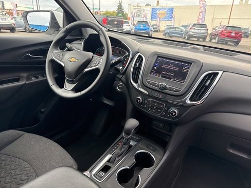 Used 2024 Chevrolet Equinox LT image 35
