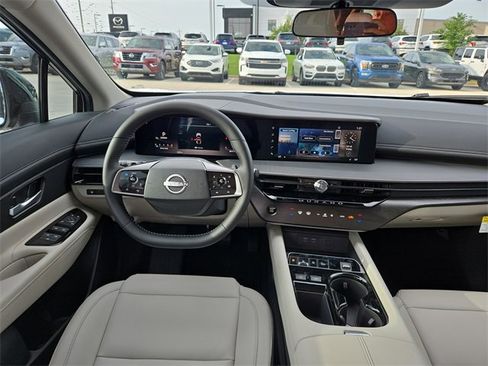 Certified 2025 Nissan Murano SV w/ Cargo Package image 13