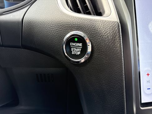 Used 2024 Ford Edge SEL image 22