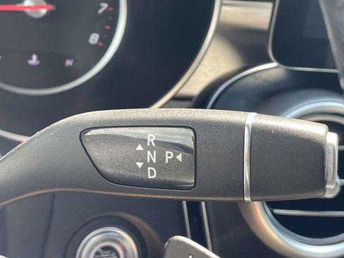 Used 2021 Mercedes-Benz GLC 300 4MATIC image 19