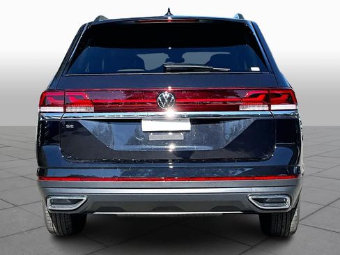 New 2026 Volkswagen Atlas SE FWD image 4