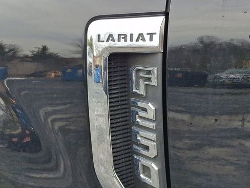 Used 2017 Ford F250 Lariat w/ Lariat Value Package image 8