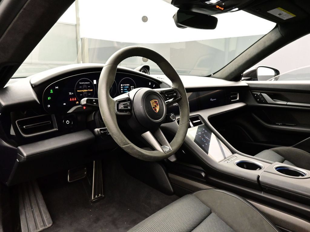 Certified 2022 Porsche Taycan Turbo S w/ Premium Package AWD/4WD image 4