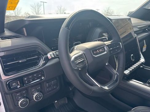 New 2026 GMC Yukon XL Elevation AWD/4WD image 13