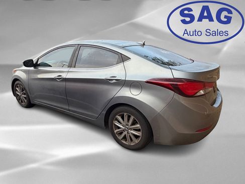 Used 2015 Hyundai Elantra SE w/ Option Group 03 image 4