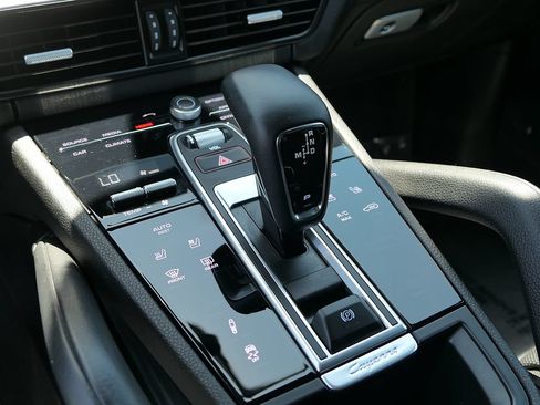 Used 2023 Porsche Cayenne S AWD/4WD image 22