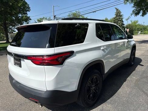 Used 2022 Chevrolet Traverse LS w/ Midnight/Sport Edition FWD image 8