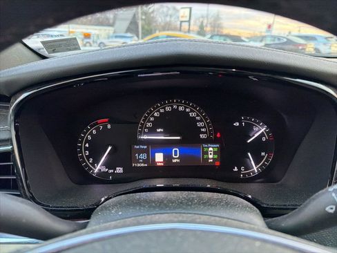 Used 2017 Cadillac XT5 Luxury w/ Driver Awareness Package image 36