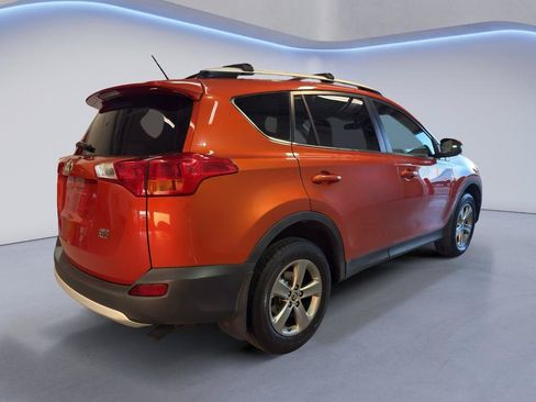 Used 2015 Toyota RAV4 XLE w/ Outdoor Package AWD/4WD image 10