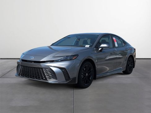 New 2026 Toyota Camry SE FWD image 2