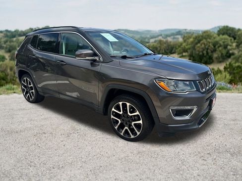 Used 2018 Jeep Compass Limited w/ Navigation Group FWD image 1