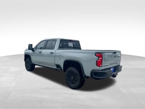 Used 2025 Chevrolet Silverado 2500 ZR2 AWD/4WD image 5