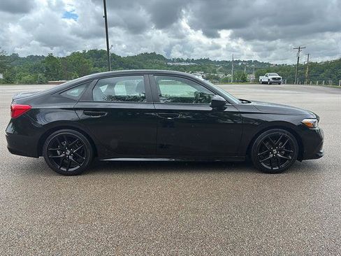 Used 2023 Honda Civic Sport image 5
