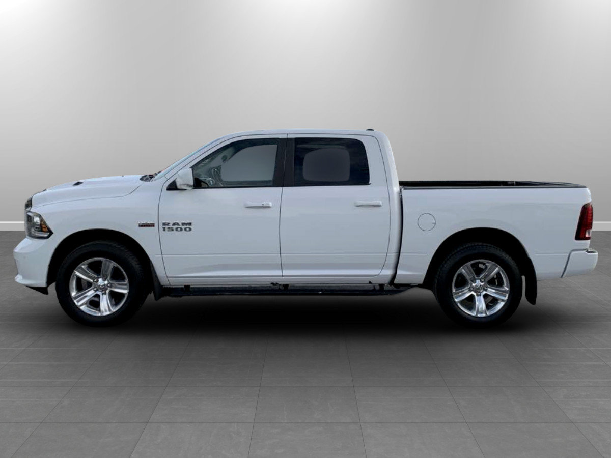 Used 2017 RAM 1500 Sport w/ Convenience Group AWD/4WD image 4