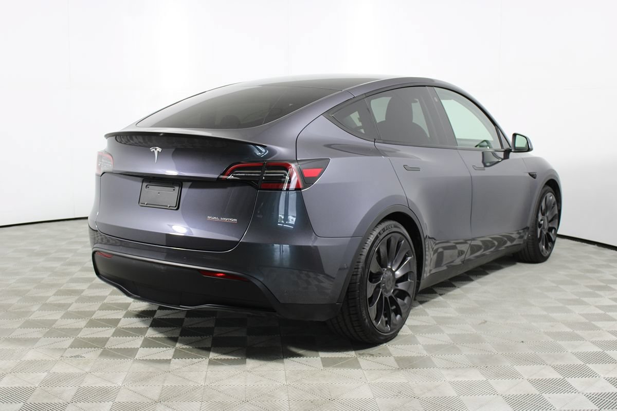 Used 2022 Tesla Model Y Performance AWD/4WD image 6