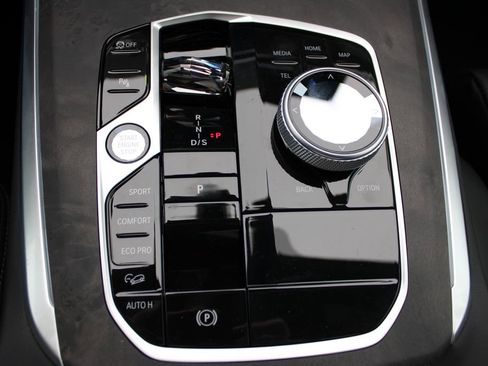 New 2026 BMW X5 xDrive40i w/ Executive Package image 32