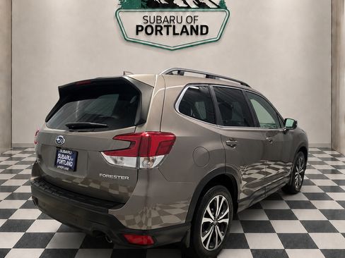 Certified 2023 Subaru Forester Limited AWD/4WD image 4