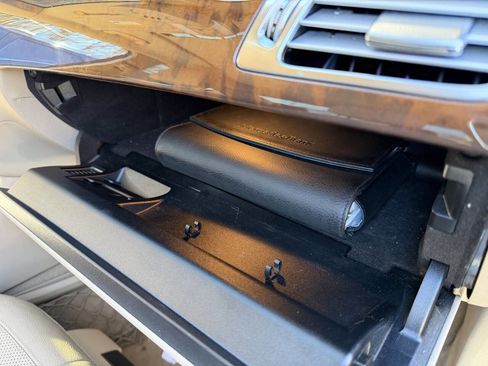 Used 2012 Mercedes-Benz CLS 550 4MATIC image 11