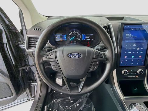 Used 2024 Ford Edge SE w/ Black Appearance Package AWD/4WD image 29