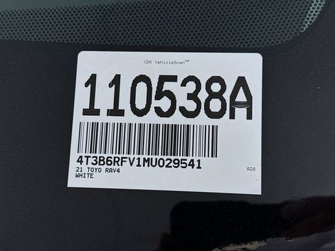 Used 2021 Toyota RAV4 XLE Premium image 31