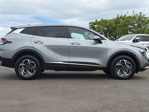 Certified 2023 Kia Sportage LX AWD/4WD image 3
