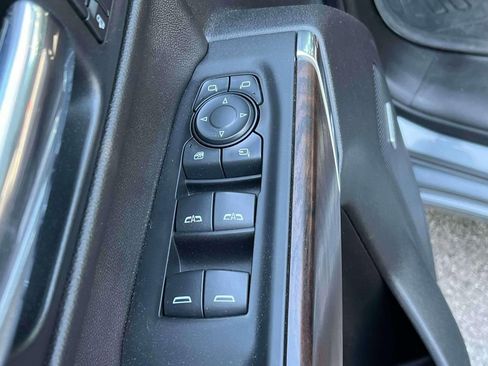 Used 2021 GMC Sierra 1500 SLT w/ SLT Convenience Package AWD/4WD image 24