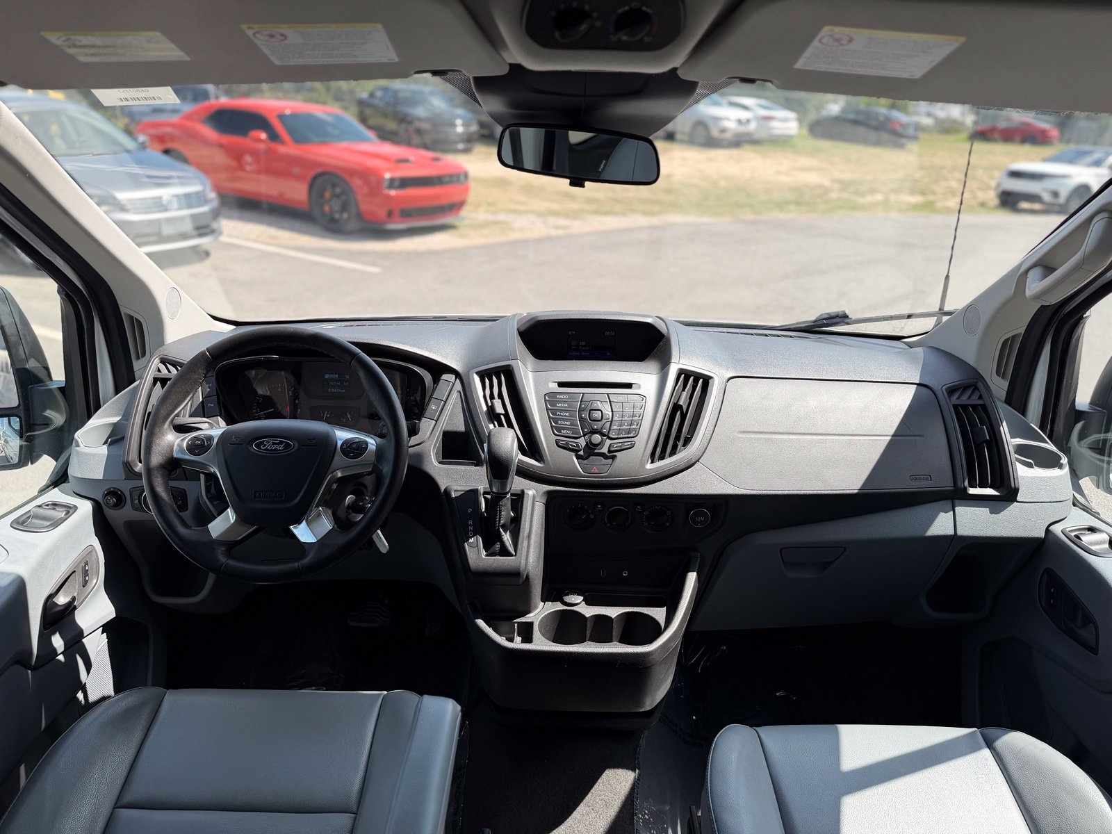 Used 2016 Ford Transit 150 XL RWD image 24