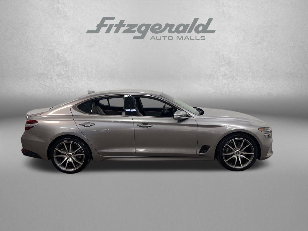 Used 2023 Genesis G70 2.0T RWD image 8