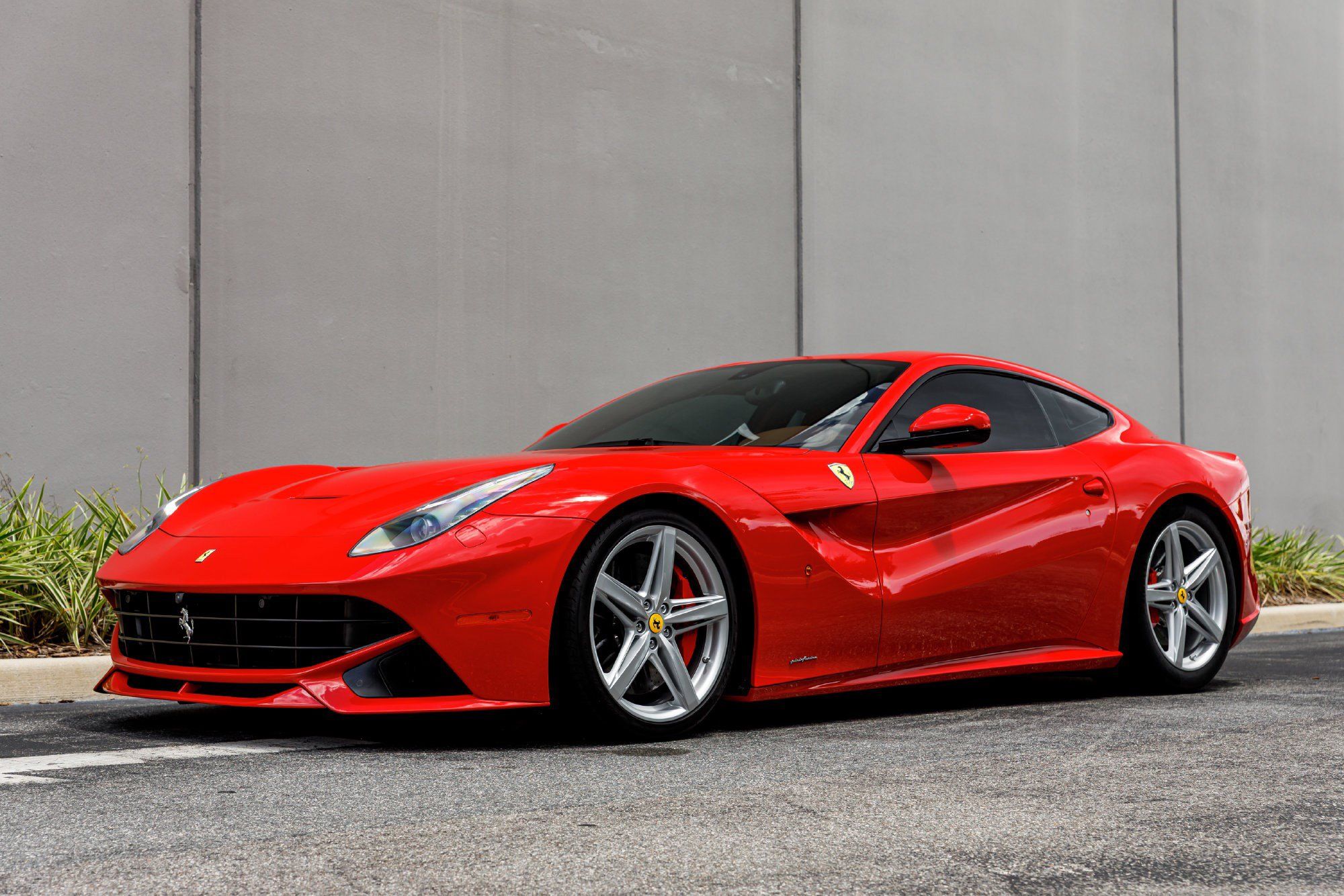 Used 2016 Ferrari F12 Berlinetta RWD image 56