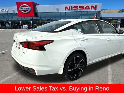 New 2025 Nissan Altima 2.5 SR image 3