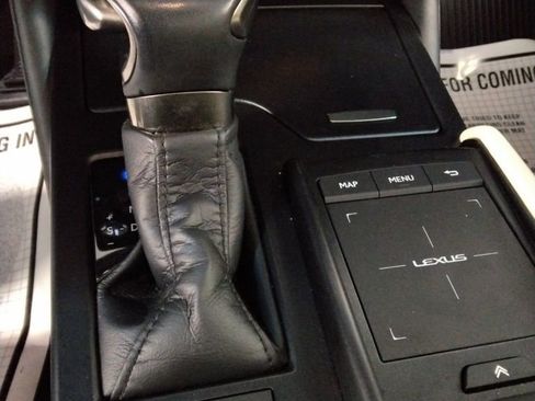 Used 2022 Lexus ES 350 w/ Premium Package image 20