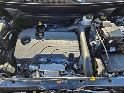 Used 2020 Chevrolet Equinox LT w/ Sport Edition image 22